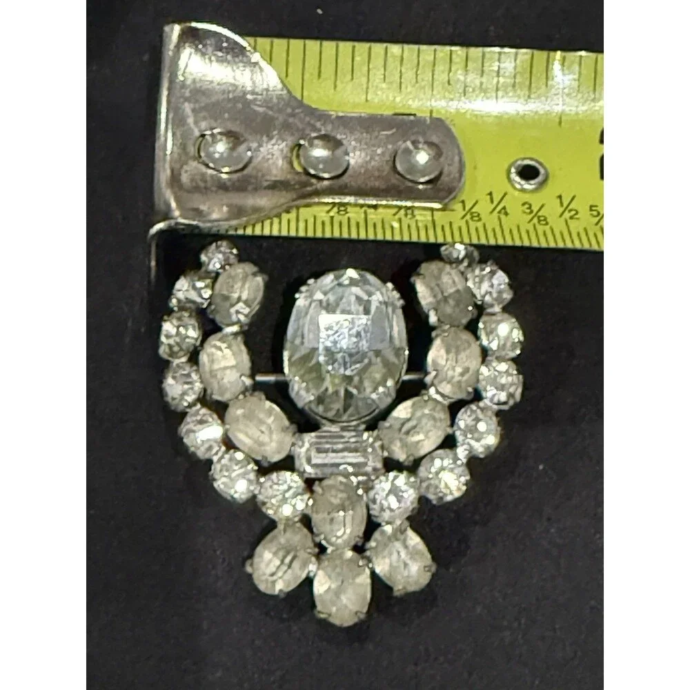 Unbranded vintage clear